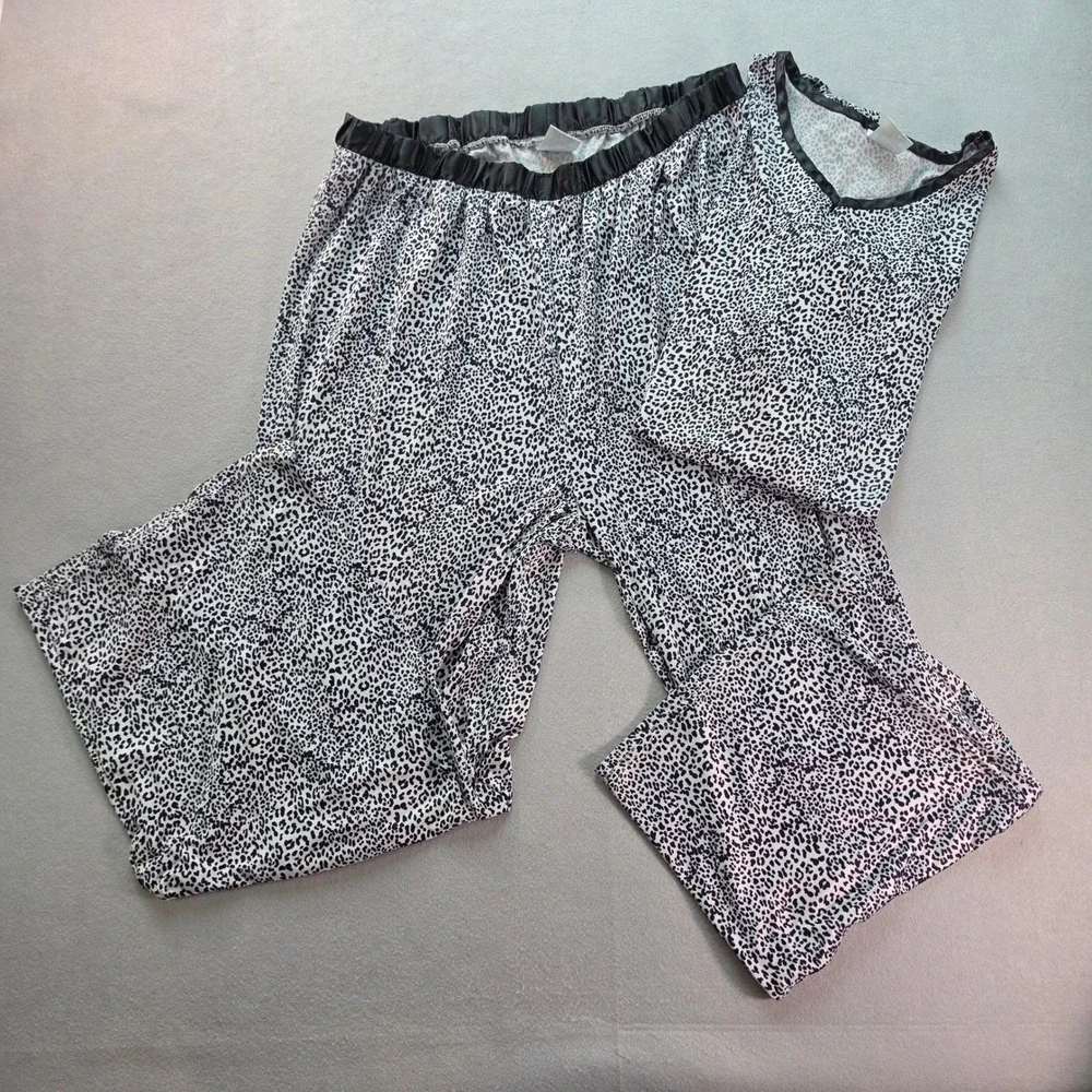 Mayfair Womens Pajama Set 2XL Cheetah Print V-Neck Top Wide Leg Pants Loungewear